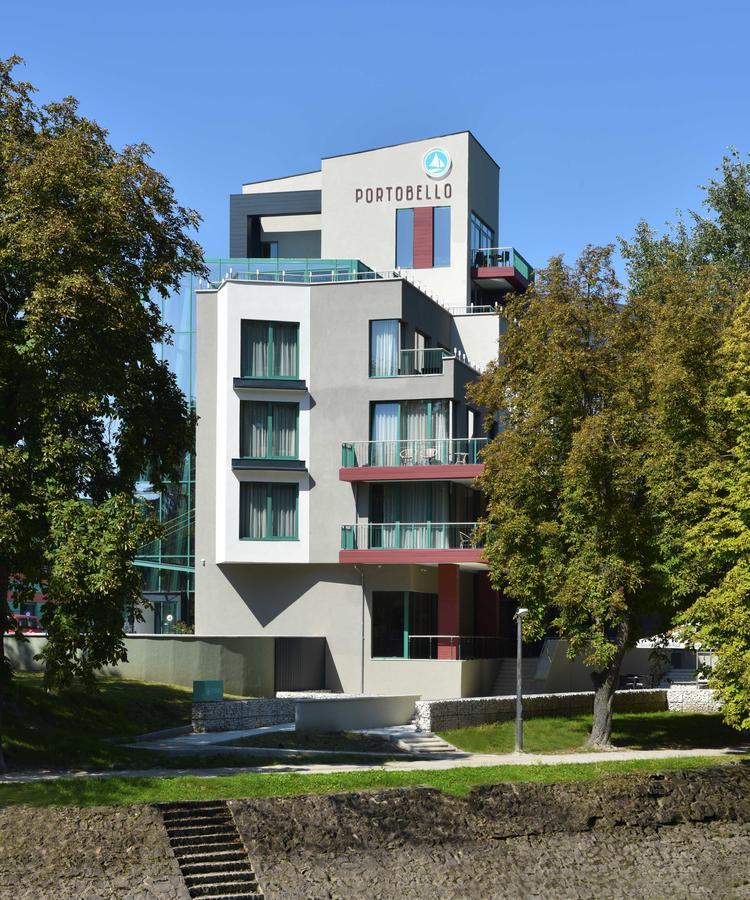 Portobello Wellness & Yacht Hotel Эстергом Экстерьер фото