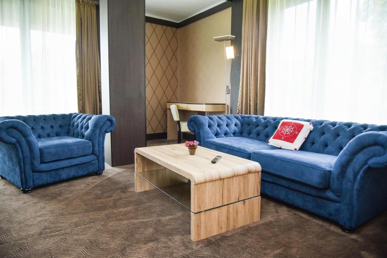 Portobello Wellness & Yacht Hotel Эстергом Экстерьер фото